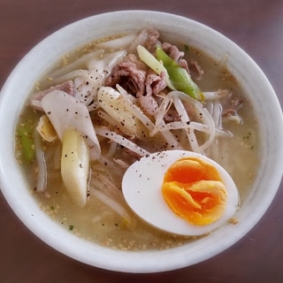 豚もやし塩ラーメン